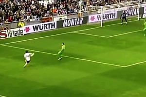 一力降十会！比利亚瓦伦西亚时期的十佳球！相关视频